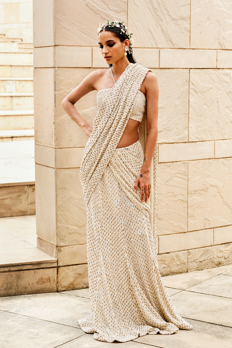 Crème Embellished Draped Saree